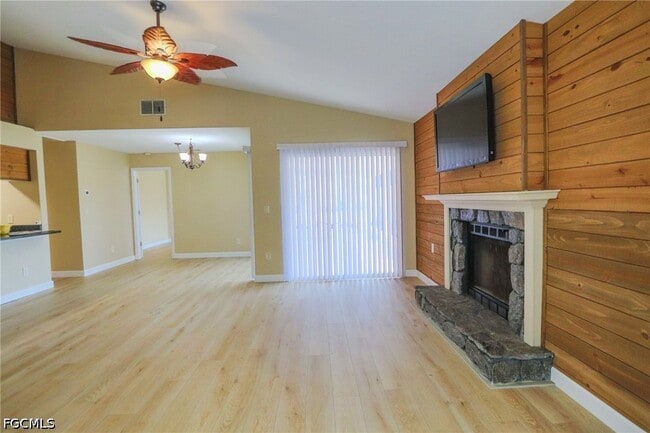 Building Photo - 6250 Timberwood Cir