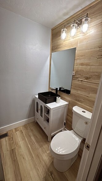 Building Photo - 2348 Merrigan Pl