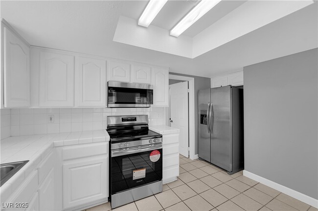 Building Photo - 5608 Cory Pl