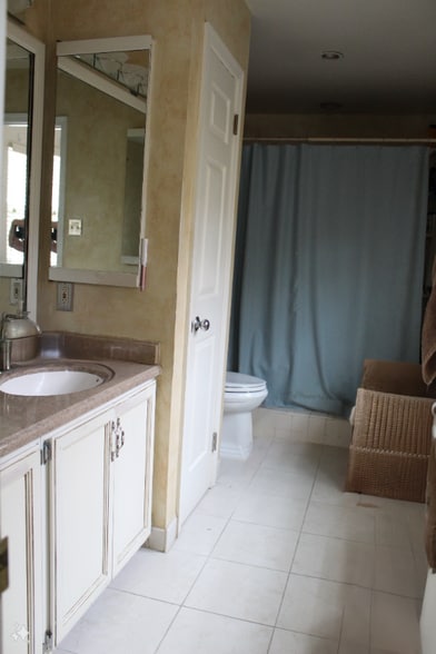 Building Photo - 14 Lawson Dr