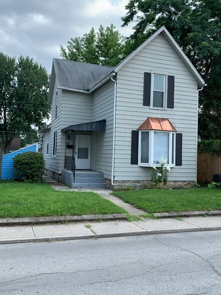 Front - 659 5th St