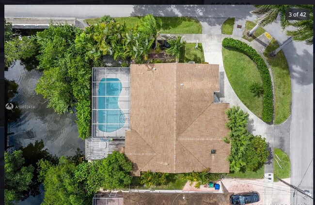 Building Photo - 2300 NE 193rd St