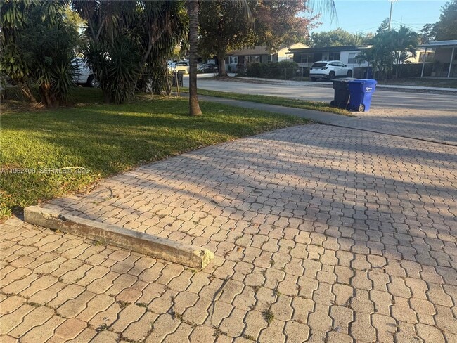 Building Photo - 6XXX Dawson St