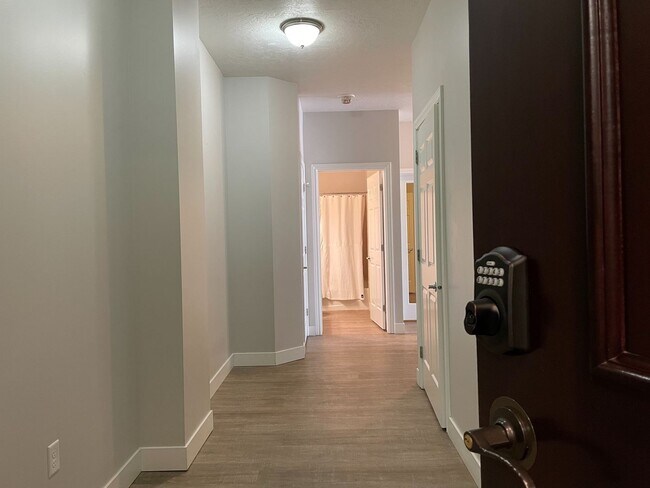 Building Photo - Luxury 2 Bedroom Condo in Downtown Provo W...