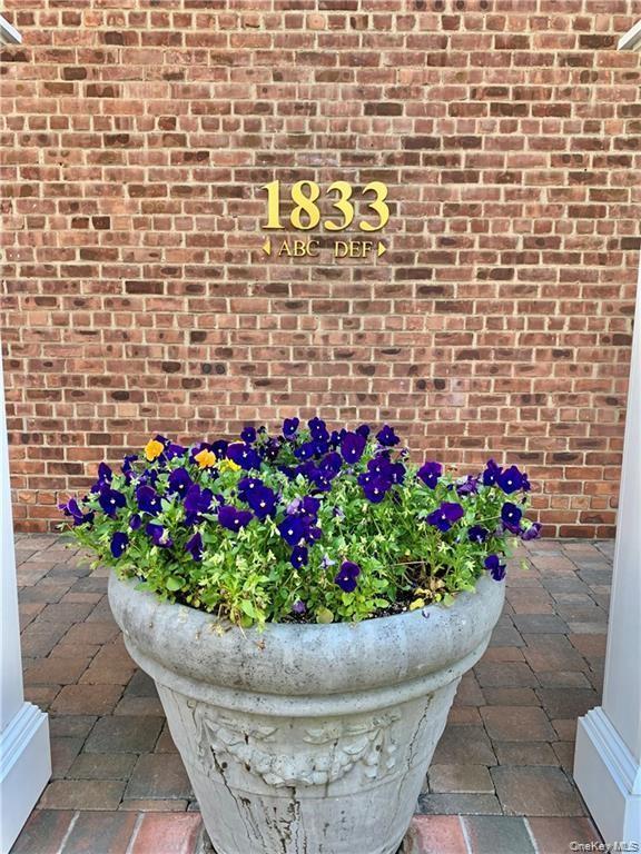 Building Photo - 1833 Palmer Ave