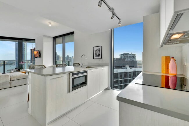 Building Photo - 501 NE 31st St