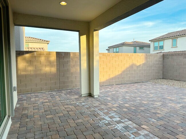 Building Photo - 11585 Salt Creek Ave