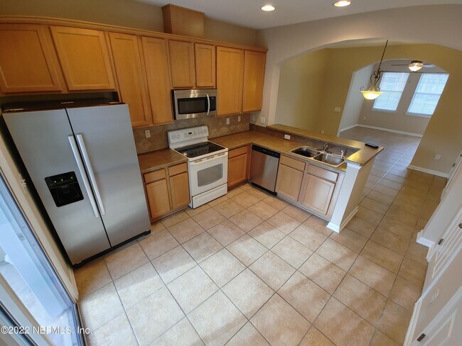 Building Photo - 13066 Shallowater Rd