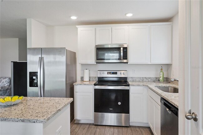 Building Photo - 12965 Del Lago Dr