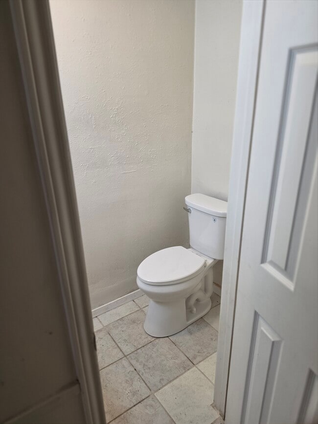 Building Photo - Park Place Townhomes 4414