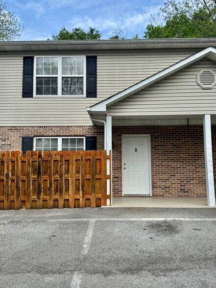 Building Photo - 320 Chilhowee School Rd