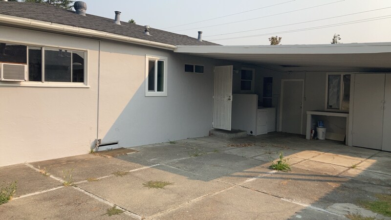 Building Photo - 2807 Ruff Ave