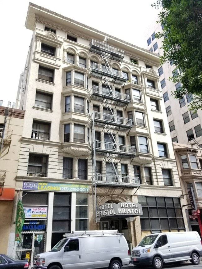 Building Photo - Bristol Apartments