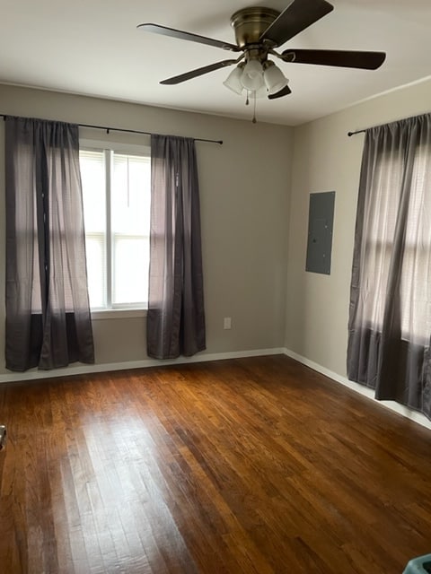 Bedroom - 1809 N Broadway St