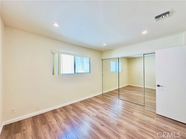 Building Photo - 525 E Verdugo Ave