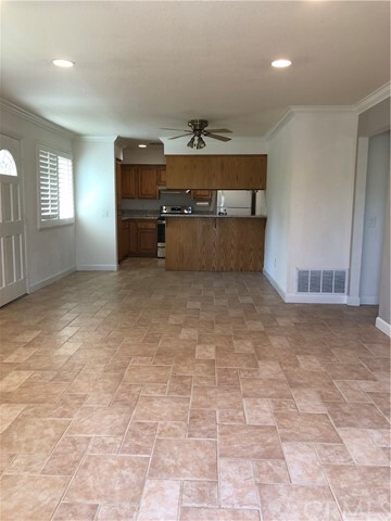 Building Photo - 16392 Calle Castor Cir