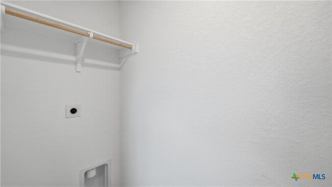 Building Photo - 1621 Pile Trl