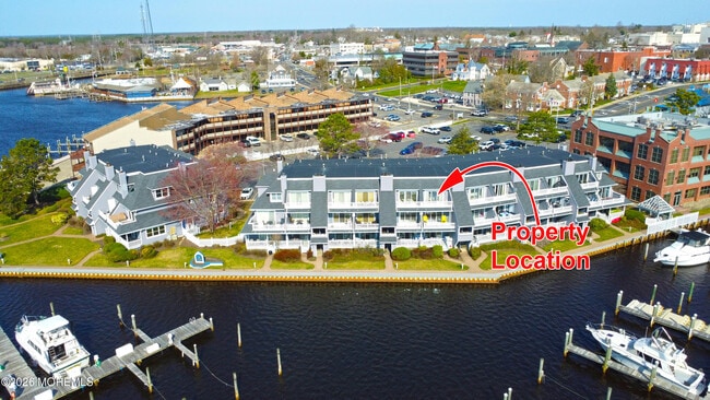 Building Photo - 210 Spinnakers Cv