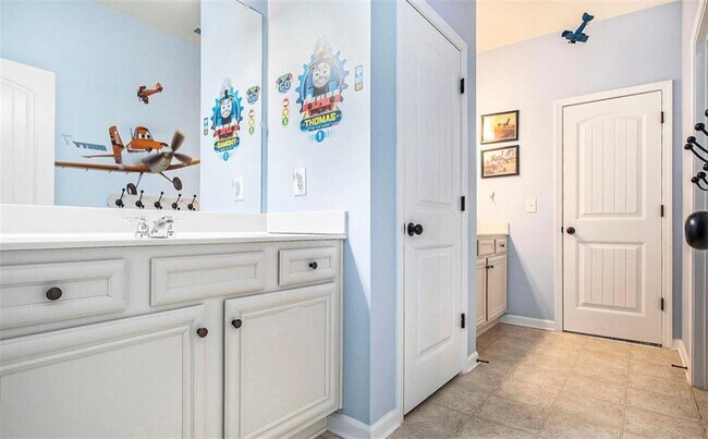 Building Photo - 3217 Bowlin Dr