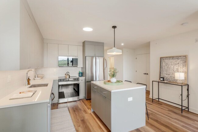 Building Photo - 873 Communipaw Ave