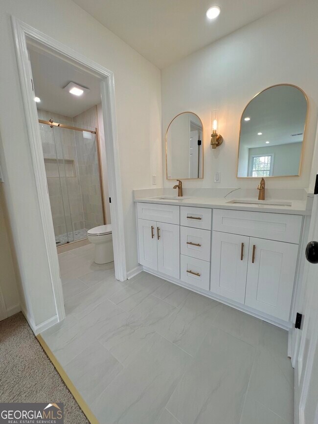 Building Photo - 2907 Clearbrook Dr