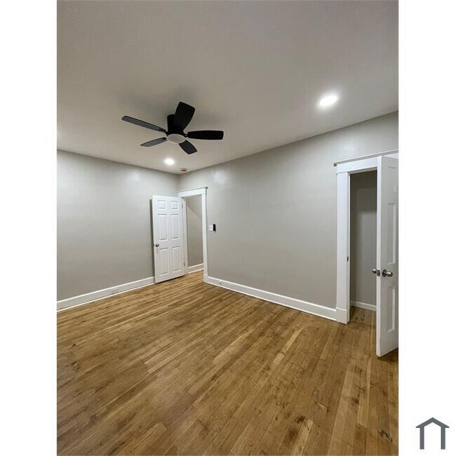 Building Photo - 3 Bedroom 3 Bathroom Home