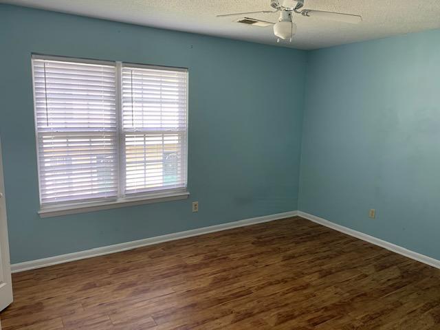 Building Photo - 1423 Ashley River Rd