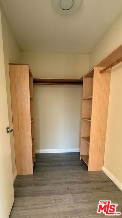 Building Photo - 701 S Kingsley Dr