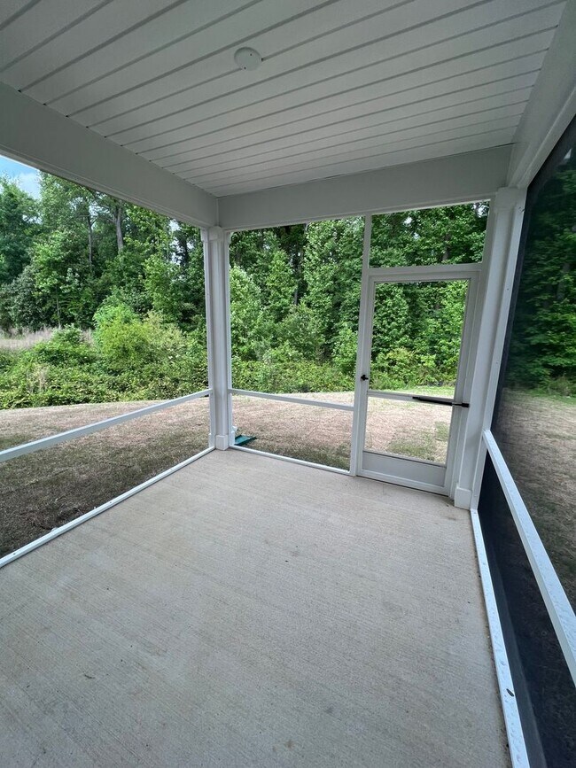 Building Photo - Charming 4 Bedroom Home Located in Wendell