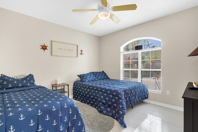 Building Photo - 308 A St