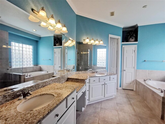 Building Photo - 2911 Weatherford Ct