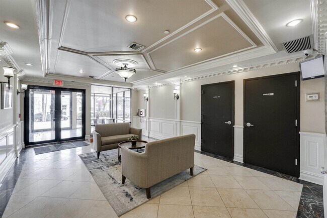 Building Photo - 29 1st St