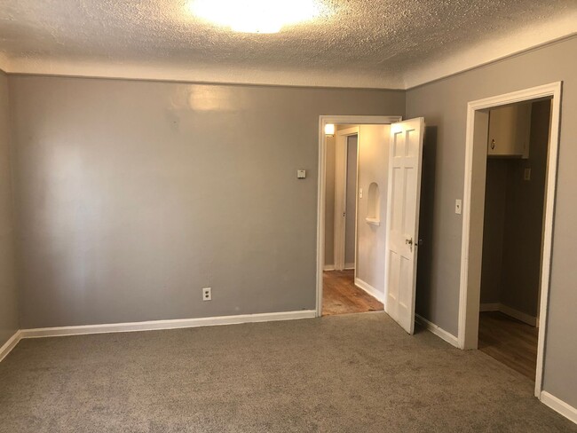 Building Photo - 3633 Lynnfield Rd