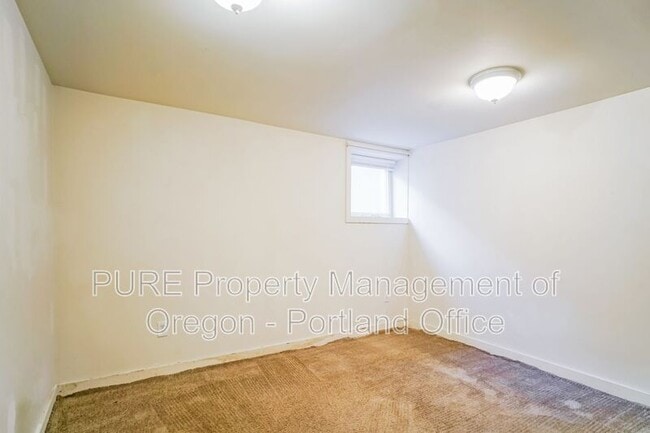 Building Photo - 5257 N Harvard St