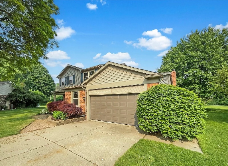 Building Photo - 893 Dartmouth Dr