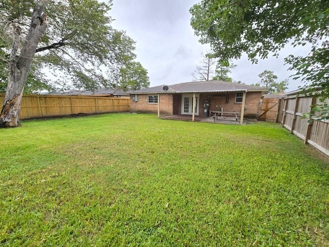 Building Photo - 822 Ivy Hollow St