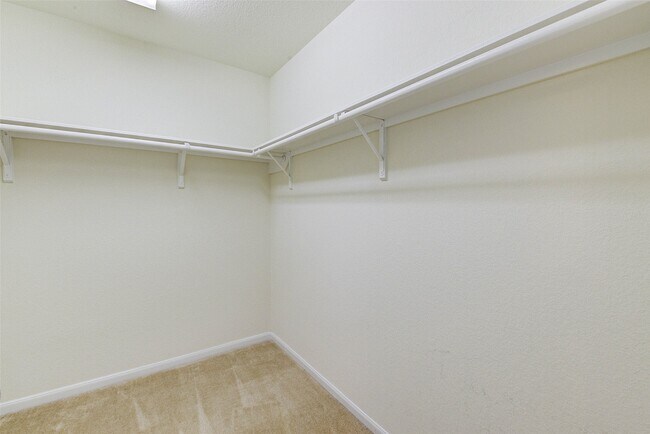 Building Photo - 15623 Hanover Breeze Ln