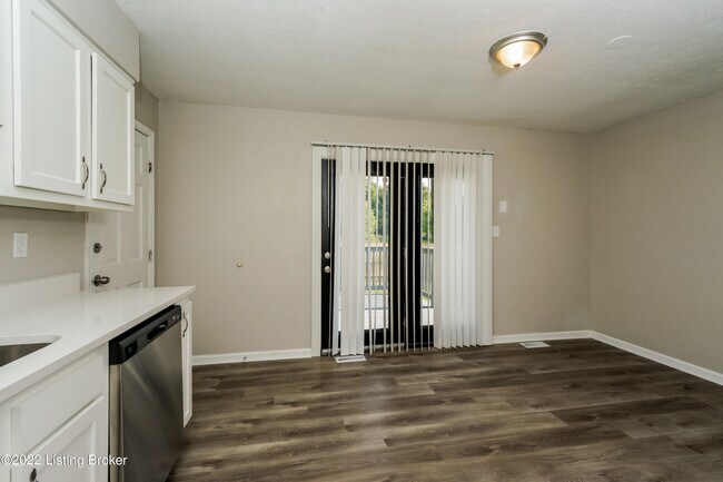 Building Photo - 5510 Gaskin Ct