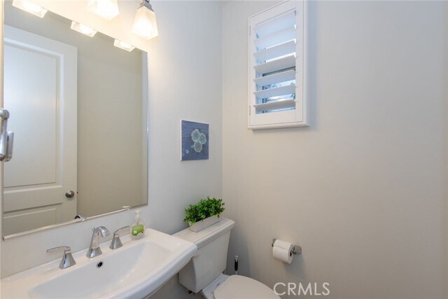 Building Photo - 53 Strawberry Grove