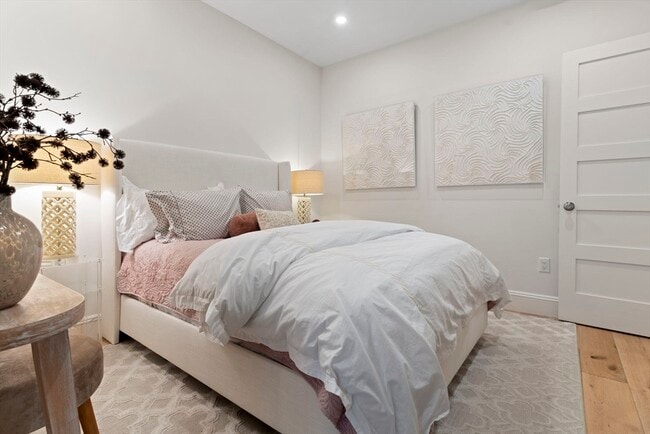 Building Photo - 1797 Beacon St