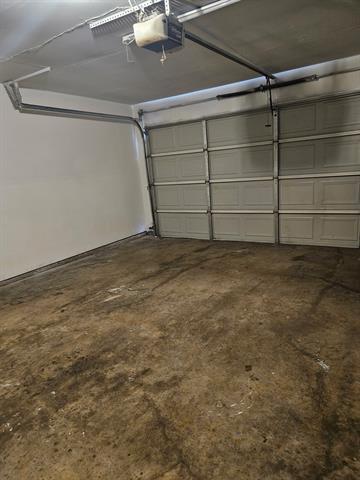 Building Photo - 8025 Summer Sun Dr