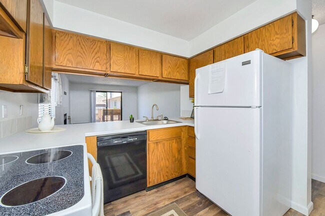 Building Photo - 6702 Dublin Loop W