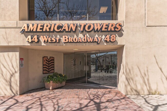 Building Photo - American Towers Furnished Condominium Downtown Salt Lake City