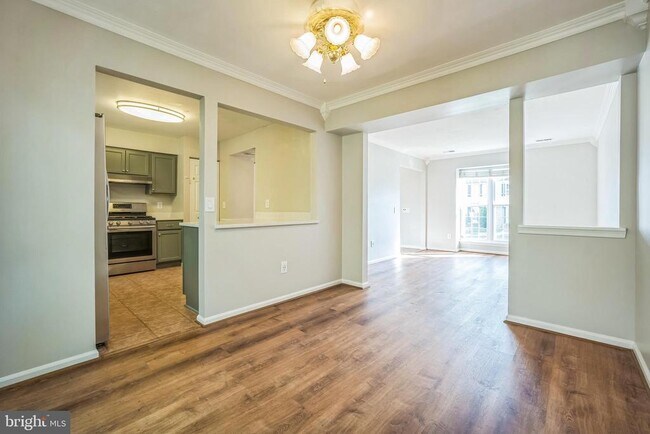 Building Photo - 14801 Basingstoke Loop