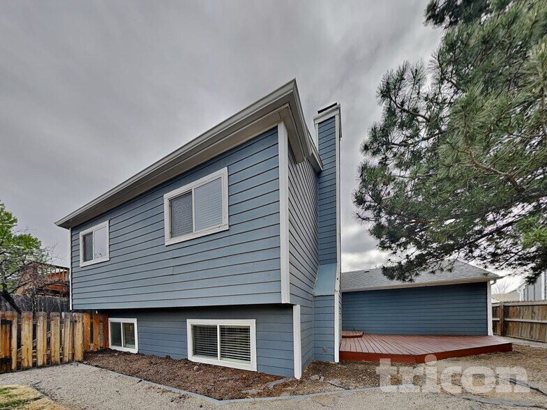 Building Photo - 10341 Routt St