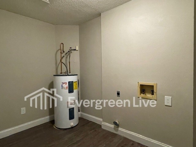 Building Photo - 112 Ayana Ct