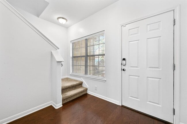 Building Photo - 11248 Lost Maples Trail