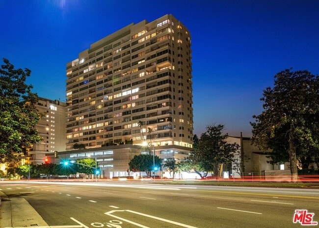 Building Photo - 10501 Wilshire Blvd