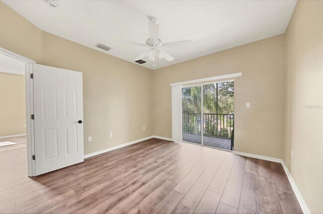 Building Photo - 3821 Parkridge Cir