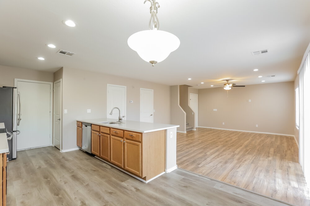 Building Photo - 5804 S 10th Dr